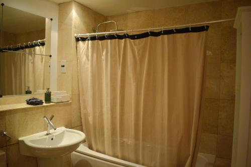 heart of leeds 2 bedroom flat