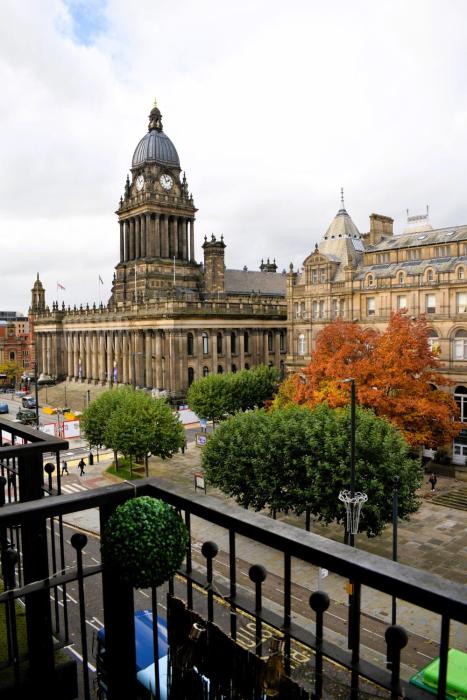 heart of leeds 2 bedroom flat