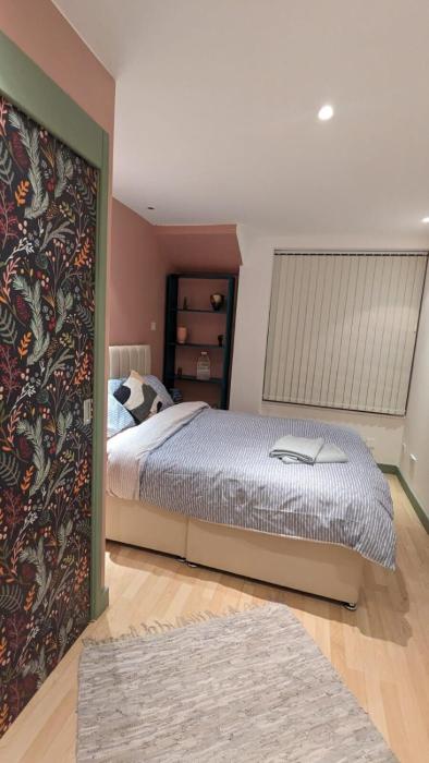 heart of leeds 2 bedroom flat