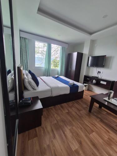 hotel kasturi