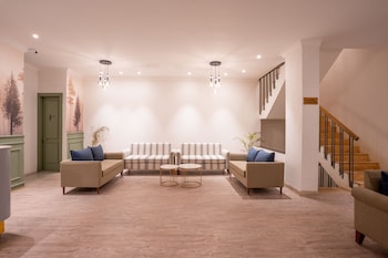 Velmore Kasauli Operated By Royal Orchid,,4 star