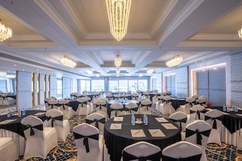 velmore kasauli operated by royal orchid