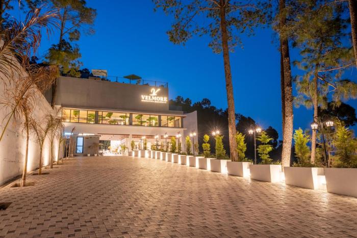 velmore kasauli operated by royal orchid