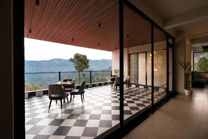 velmore kasauli operated by royal orchid
