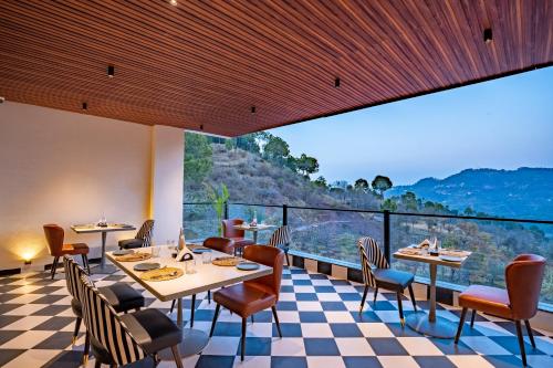 velmore kasauli operated by royal orchid