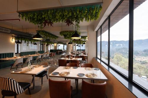 velmore kasauli operated by royal orchid