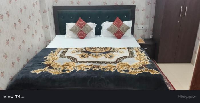 shree radharaman palace