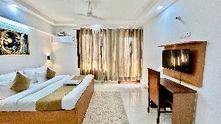 aura luxury studio near artemis hospital gurgaon