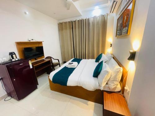 Aura Luxury Studio Near Artemis Hospital, Gurgaon,,3 star