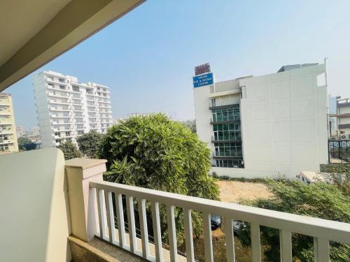 Aura Luxury Studio Near Artemis Hospital, Gurgaon,,3 star