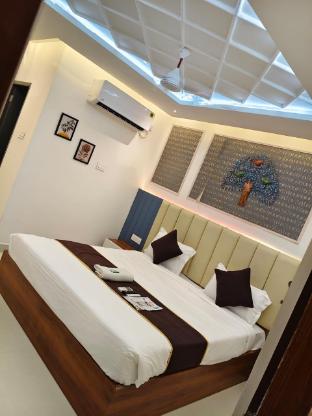 snr venus hotels