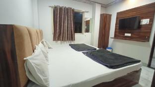 hotel anmol palace