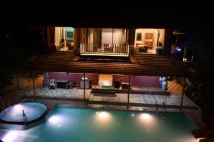 anchor beach resort