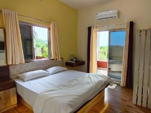 anchor beach resort