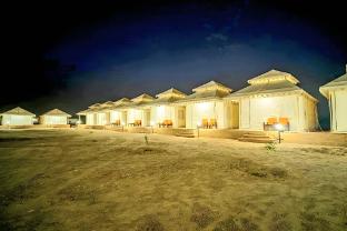 desert glory resort