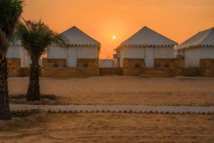 desert glory resort