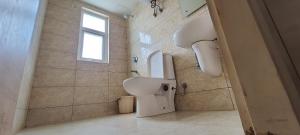 radhe krishna sarnam luxury stay