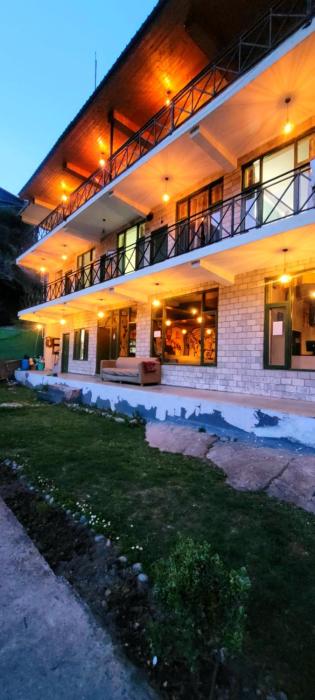 doghari stays auberge