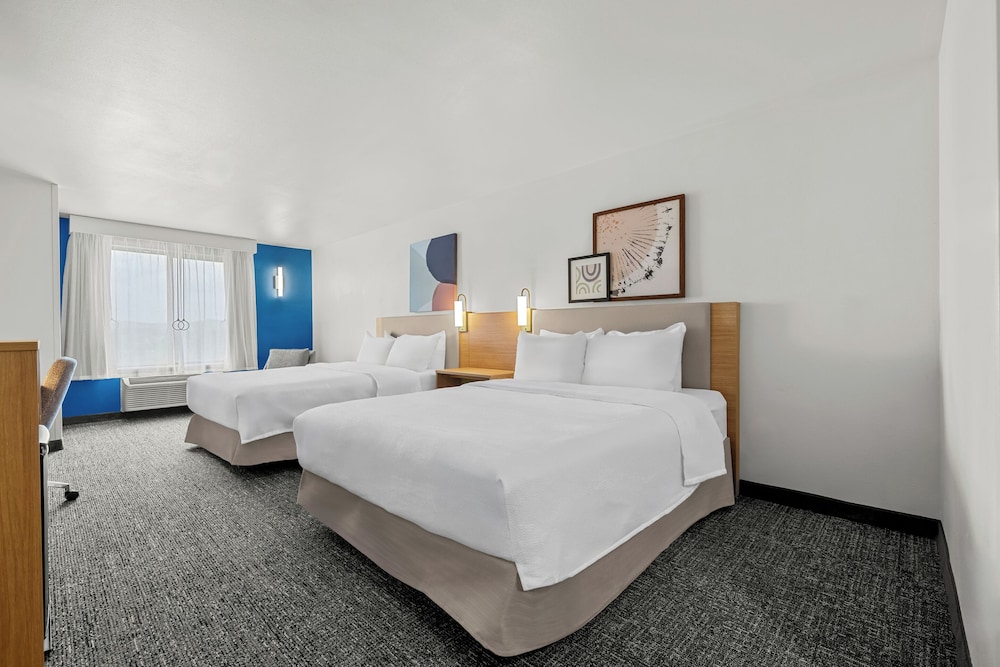 spark by hilton pelham birmingham i 65