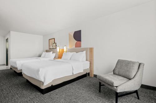 spark by hilton pelham birmingham i 65