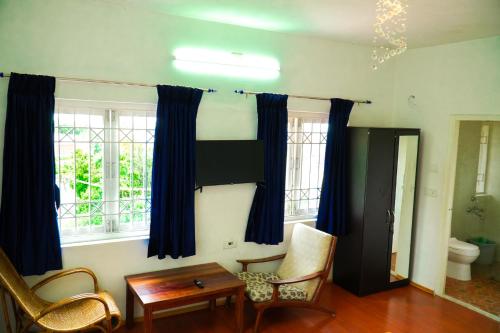 happyhuts at green valley view