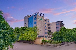 lemon tree hotel noida