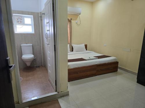 Gt Empire Hotel Near Chennai Trade Centre,No 3/81, Valluvar Salai, Sri Chaitanya School Opp, Ramupuram,2 star
