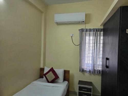 gt empire hotel near chennai trade centre