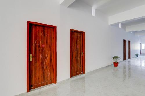 Hotel O Stay Inn,,4 star