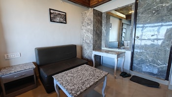 Hotel Dreamland Darjeeling,,2 star