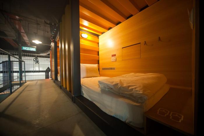 capsuletransit landside airport hotel public area gateway klia t2 lvl 1
