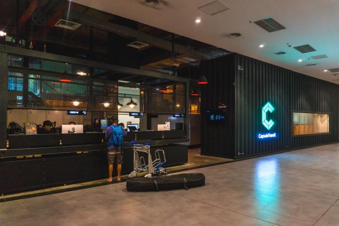capsuletransit landside airport hotel public area gateway klia t2 lvl 1