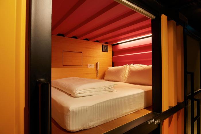 capsuletransit landside airport hotel public area gateway klia t2 lvl 1