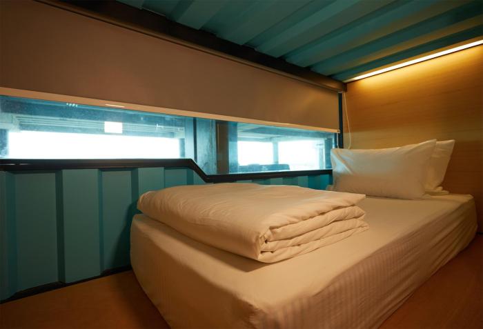 capsuletransit landside airport hotel public area gateway klia t2 lvl 1