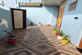 Hotel Aparna Palace,,2 star