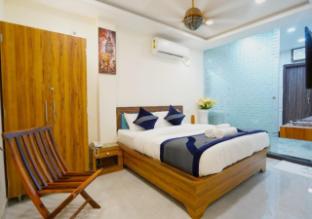 hotel d k residency ghaziabad