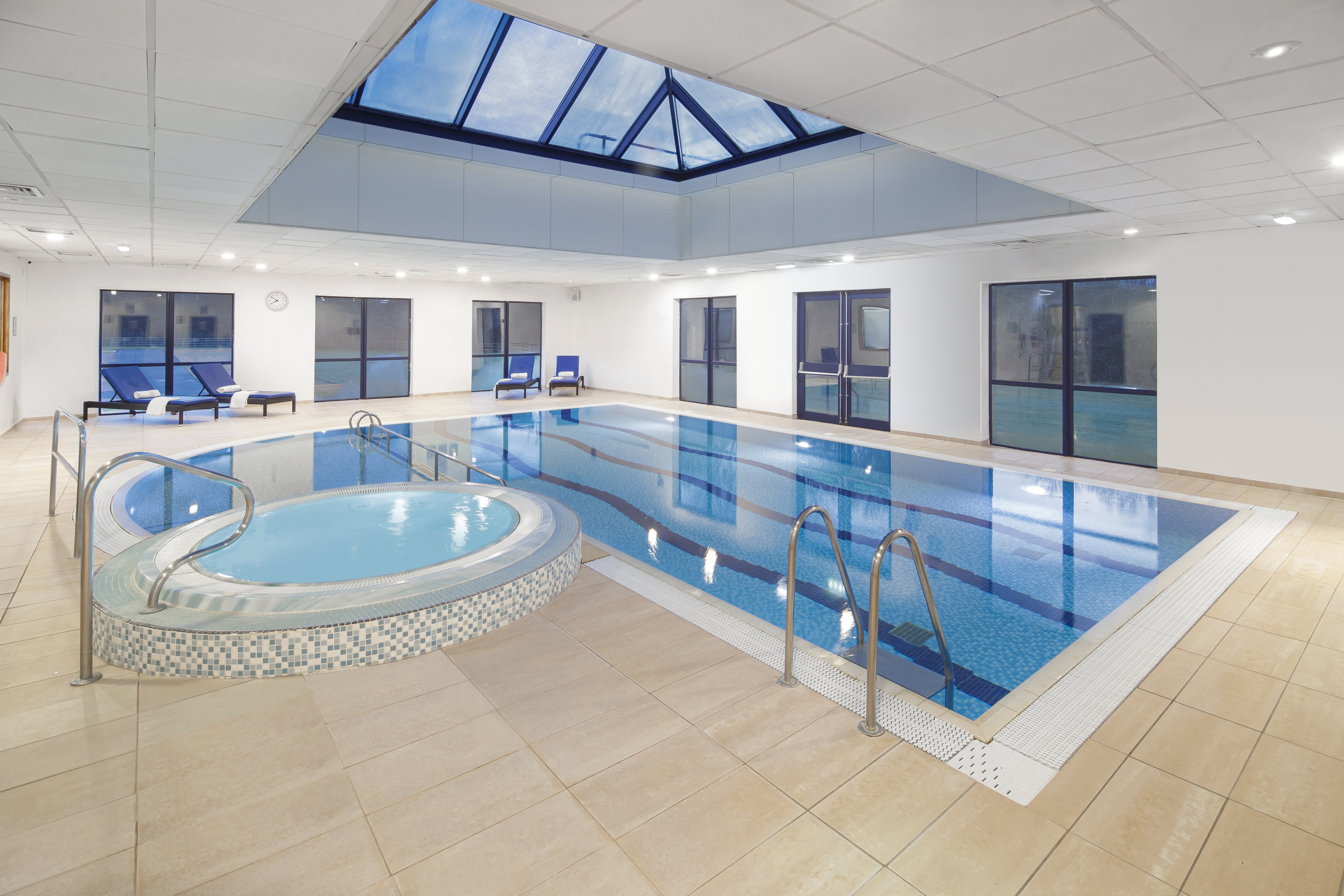 holiday inn peterborough west by ihg