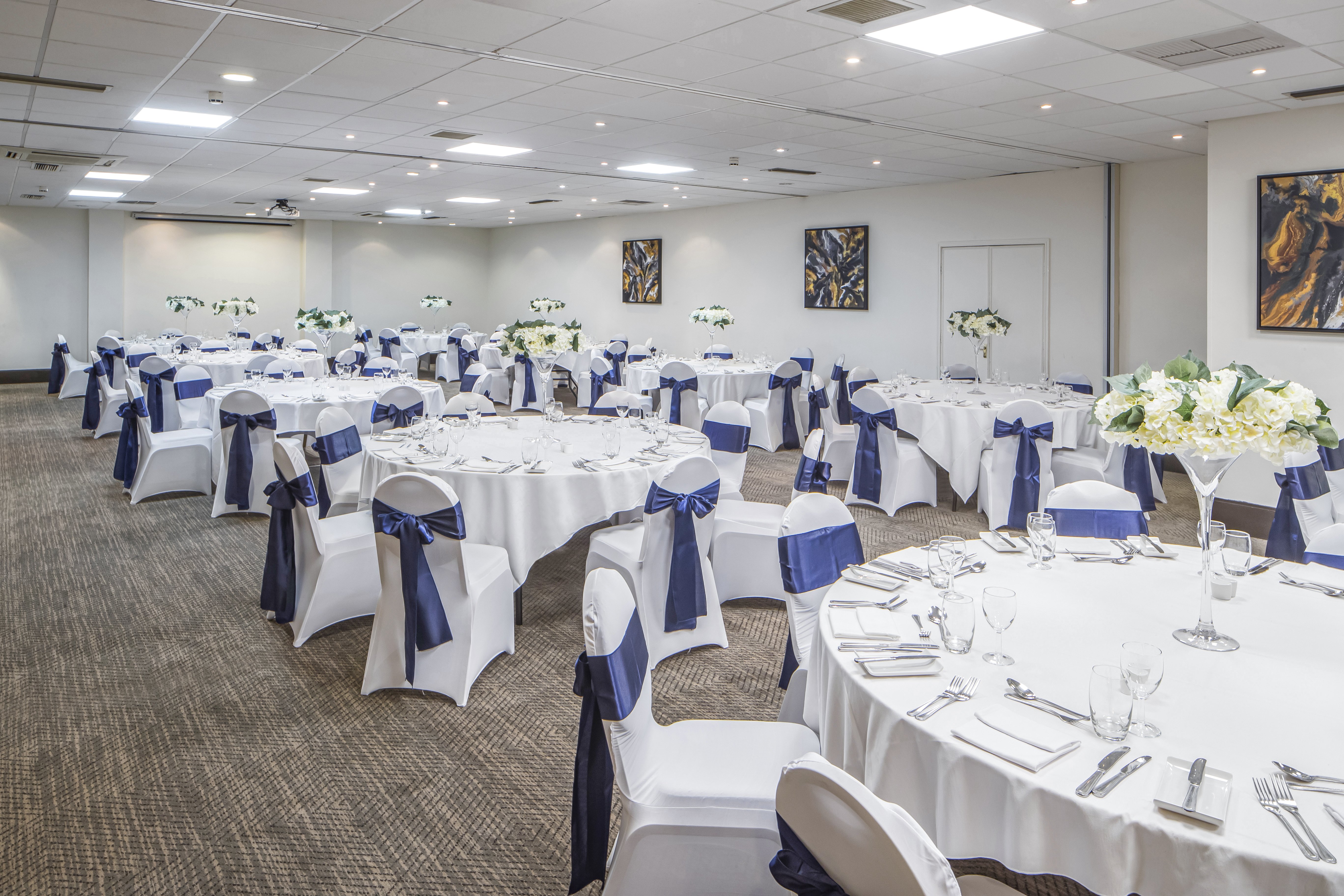 holiday inn peterborough west by ihg