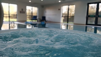 Holiday Inn Peterborough West By Ihg,England>>Peterborough,4 star