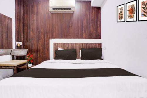 super collection o lokhandwala andheri west formerly white star