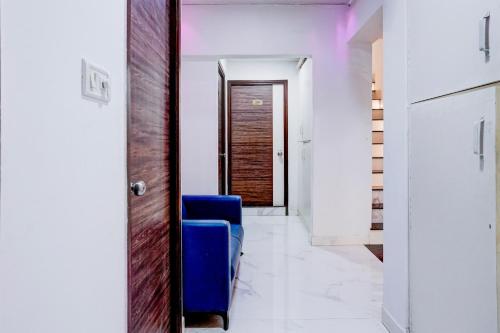 super collection o lokhandwala andheri west formerly white star