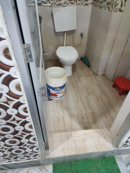 gayatri paying guest house