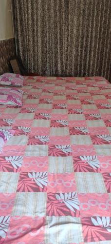 gayatri paying guest house