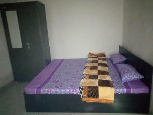 Aaas, The Holy Stay,,3 star