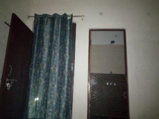 Aaas, The Holy Stay,,3 star