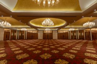 the white resort and spa pawna