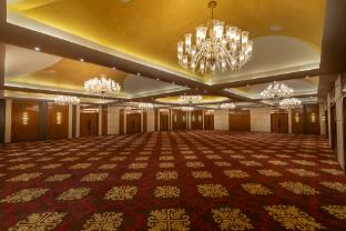 the white resort and spa pawna