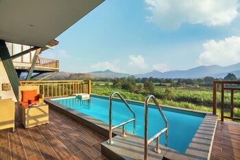 the white resort and spa pawna