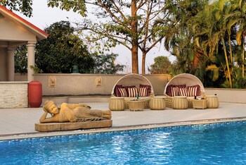 the white resort and spa pawna
