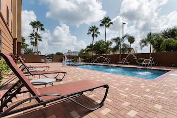 hampton inn and suites pharr